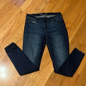 Old Navy Rockstar Super Skinny